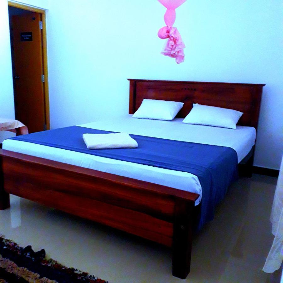 Margosa Guesthouse Mirissa Exterior photo