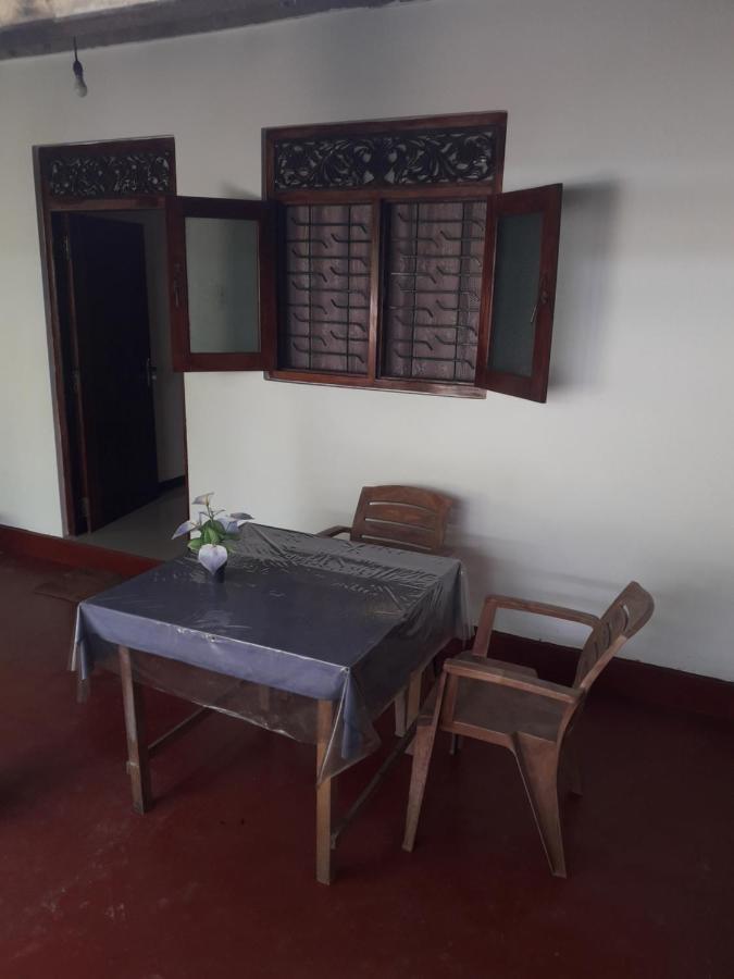 Margosa Guesthouse Mirissa Exterior photo