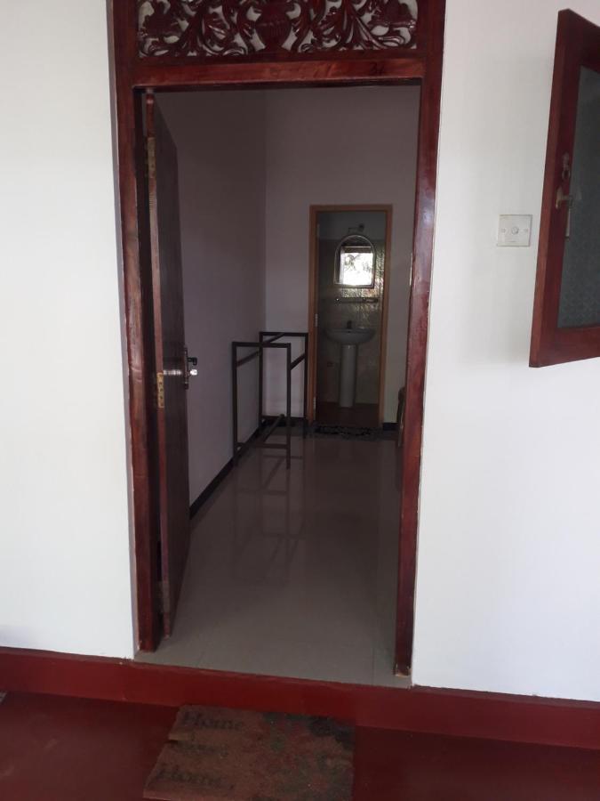 Margosa Guesthouse Mirissa Exterior photo