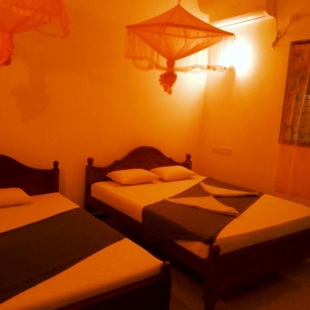 Margosa Guesthouse Mirissa Room photo